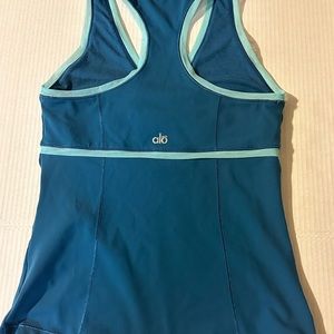 Alo Yoga racer back top